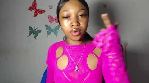 Snapshot of sexy_bluey247 chatting on 02/20/26, 06:48 sexy_bluey247 online show from 02/20/26, 06:48