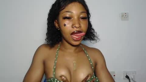 Snapshot of sexy_bluey247 chatting on 04/04/26, 04:33 sexy_bluey247 online show from 04/04/26, 04:33