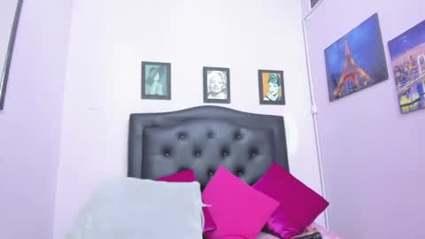 sexy_candy18x online show from 05/15/26, 11:01