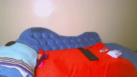 Snapshot of sexy_cici2 chatting on 04/08/26, 03:56 foxxy sweets online show from 04/08/26, 03:56