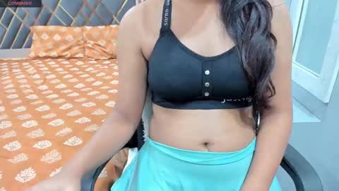 Snapshot of sexy_doll_1_ chatting on 09/26/25, 05:28 Sexydoll online show from 09/26/25, 05:28