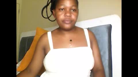 Snapshot of sexy_dove88 chatting on 05/11/26, 02:45 Nesh online show from 05/11/26, 02:45