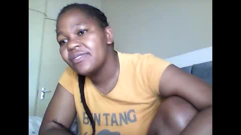 Snapshot of sexy_dove88 chatting on 05/13/26, 06:33 Nesh online show from 05/13/26, 06:33