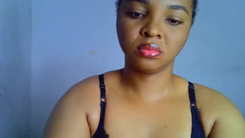 Snapshot of sexy_ebonygirl_ chatting on 11/09/25, 07:45 Clara online show from 11/09/25, 07:45