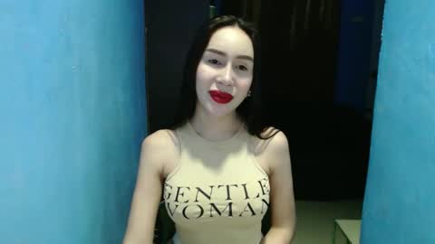 Snapshot of sexy_emily92 chatting on 12/04/25, 04:59 sexy_emily92 online show from 12/04/25, 04:59