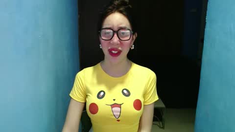 Snapshot of sexy_emily92 chatting on 12/05/25, 05:42 sexy_emily92 online show from 12/05/25, 05:42