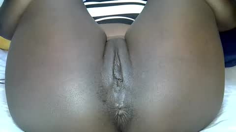 sexy_esther92 online show from 12/05/25, 11:19