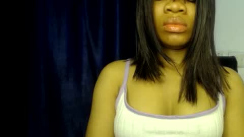 Snapshot of sexy_goddess_pet chatting on 07/12/26, 01:13 Ella online show from 07/12/26, 01:13