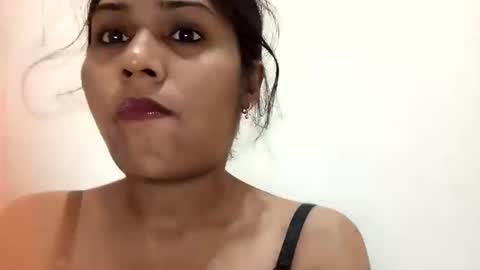 Snapshot of sexy_hkkk chatting on 10/13/25, 04:07 Pori online show from 10/13/25, 04:07