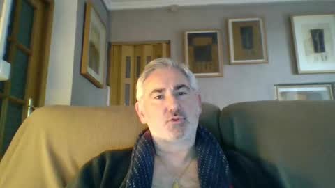 Snapshot of sexy_italiandaddy chatting on 03/04/25, 12:22 Antonio online show from 03/04/25, 12:22