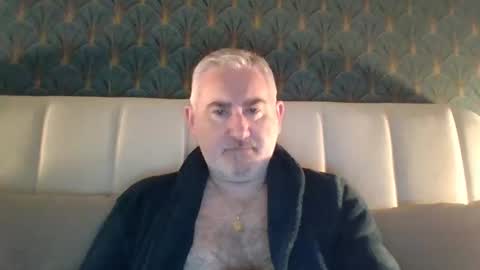 Antonio online show from 04/10/26, 08:35
