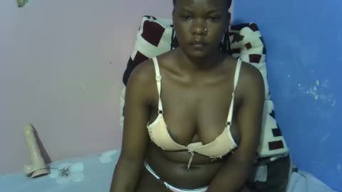 Iovelyne online show from 04/15/26, 09:49