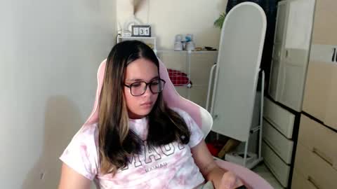 Snapshot of sexy_jasmin08 chatting on 11/01/25, 11:34 sexy_jasmin08 online show from 11/01/25, 11:34