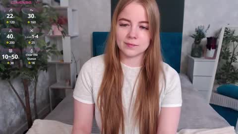 Snapshot of sexy_jenny18 chatting on 03/04/25, 01:49 Jennifer online show from 03/04/25, 01:49