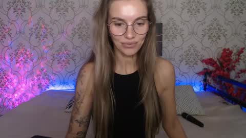 Snapshot of sexy_juliaxo chatting on 09/19/25, 02:35 Sexy Juliaxo online show from 09/19/25, 02:35