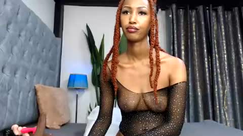 Snapshot of sexy_larisa chatting on 07/14/26, 06:51 larisa online show from 07/14/26, 06:51