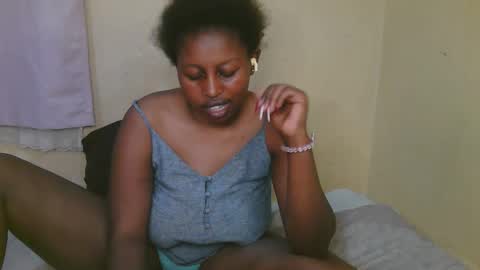 sexy_latasha online show from 12/16/25, 06:46