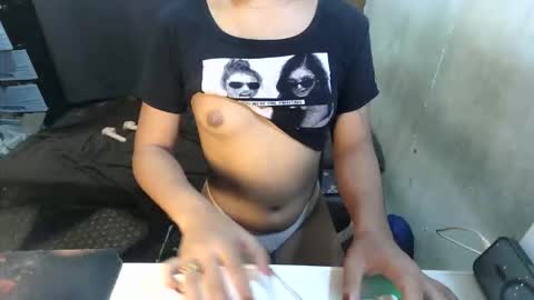 Snapshot of sexy_leacum chatting on 05/22/26, 01:17 sexy_leacum online show from 05/22/26, 01:17