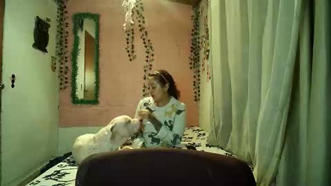 sexy lolas online show from 02/06/26, 04:28
