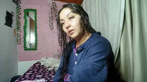 sexy lolas online show from 06/08/26, 01:28
