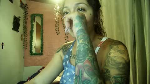 sexy lolas online show from 06/11/26, 01:05