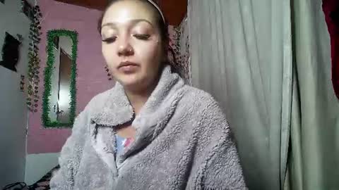 sexy lolas online show from 06/14/26, 02:24