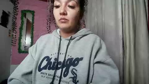 sexy lolas online show from 06/22/26, 03:36