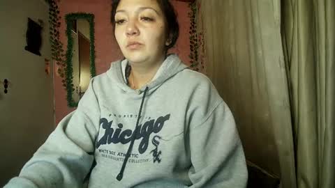 sexy lolas online show from 06/29/26, 02:18