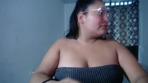 Snapshot of sexy_love_15 chatting on 04/20/26, 10:22 SIRENA LOVE online show from 04/20/26, 10:22