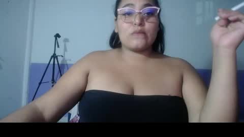 Snapshot of sexy_love_15 chatting on 05/19/26, 05:03 SIRENA LOVE online show from 05/19/26, 05:03