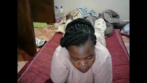 Snapshot of sexy_lunah chatting on 03/15/26, 06:14 sexy_lunah online show from 03/15/26, 06:14