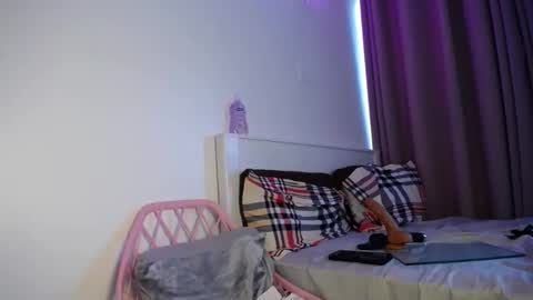 Snapshot of sexy_mia6 chatting on 01/07/26, 06:27 sexy_mia6 online show from 01/07/26, 06:27