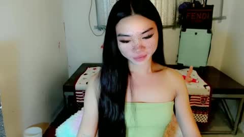 Snapshot of sexy_mikaxoxo chatting on 02/12/25, 10:03 mika online show from 02/12/25, 10:03