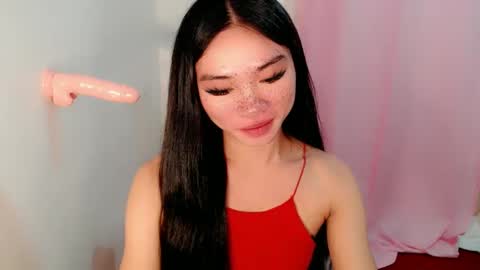 Snapshot of sexy_mikaxoxo chatting on 02/14/25, 02:28 mika online show from 02/14/25, 02:28