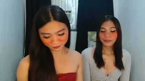Snapshot of sexy_mikaxoxo chatting on 09/11/25, 01:44 mika online show from 09/11/25, 01:44