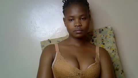 Molyne online show from 04/26/26, 11:13