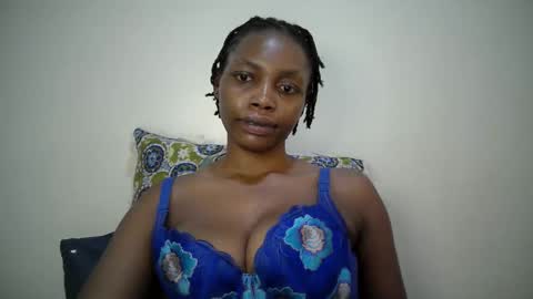 sexy_muna2 online show from 04/06/26, 08:54