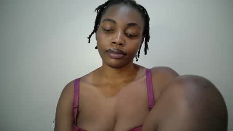 sexy_muna2 online show from 04/08/26, 09:37