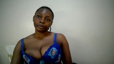 Snapshot of sexy_muna2 chatting on 06/22/26, 03:25 sexy_muna2 online show from 06/22/26, 03:25