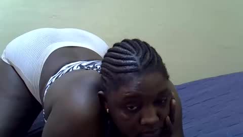 sexy_naila2 online show from 05/05/26, 08:11