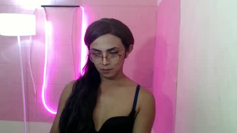 Snapshot of sexy_naughtyjasminxxx chatting on 03/09/25, 08:42 Jasmin online show from 03/09/25, 08:42