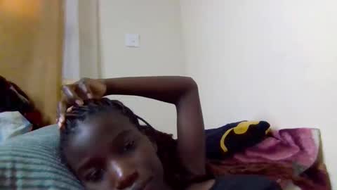 sexy_petittie online show from 09/17/25, 07:43