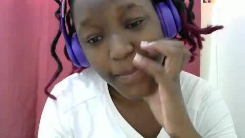 sexy_phoina online show from 12/18/25, 09:59