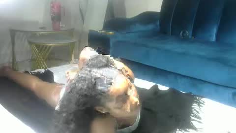 Snapshot of sexy_pigeon chatting on 03/08/26, 05:28 sexy pigeon online show from 03/08/26, 05:28