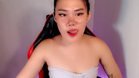 Snapshot of sexy_rc18 chatting on 09/25/25, 08:18 RC online show from 09/25/25, 08:18