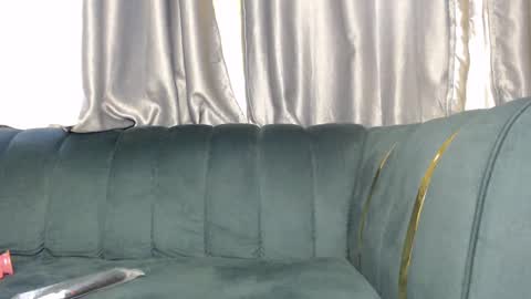 Snapshot of sexy_serena_ chatting on 12/18/24, 11:24 sexy_serena_ online show from 12/18/24, 11:24