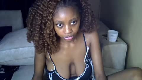 Snapshot of sexy_short chatting on 06/23/26, 07:23 Janet online show from 06/23/26, 07:23