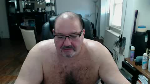Snapshot of sexy_steven_cb1 chatting on 03/08/25, 09:18 Steven online show from 03/08/25, 09:18