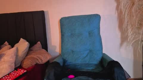 sexy_valeshca online show from 10/30/25, 01:45