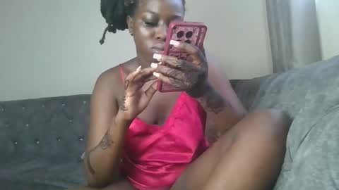 Snapshot of sexy_wendy5 chatting on 02/25/25, 08:36 wendy online show from 02/25/25, 08:36